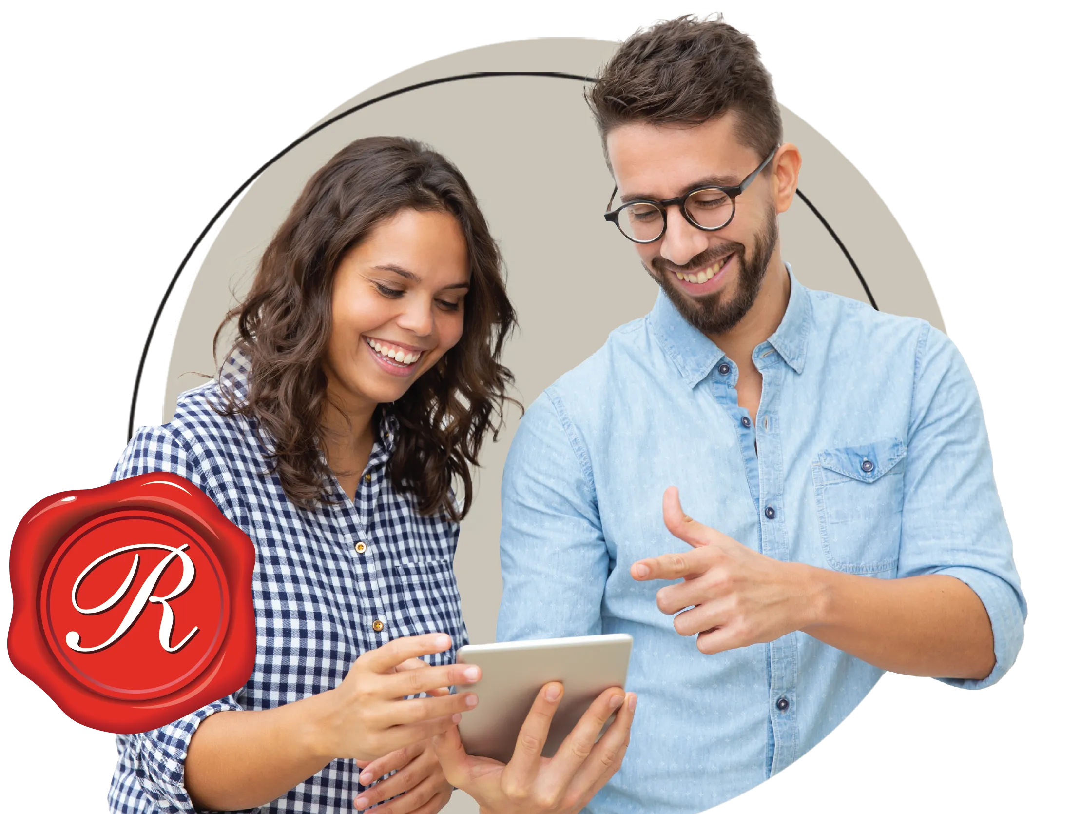 SubHeader_Ideal_Franchisee A man and woman looking at a tablet they are holding together